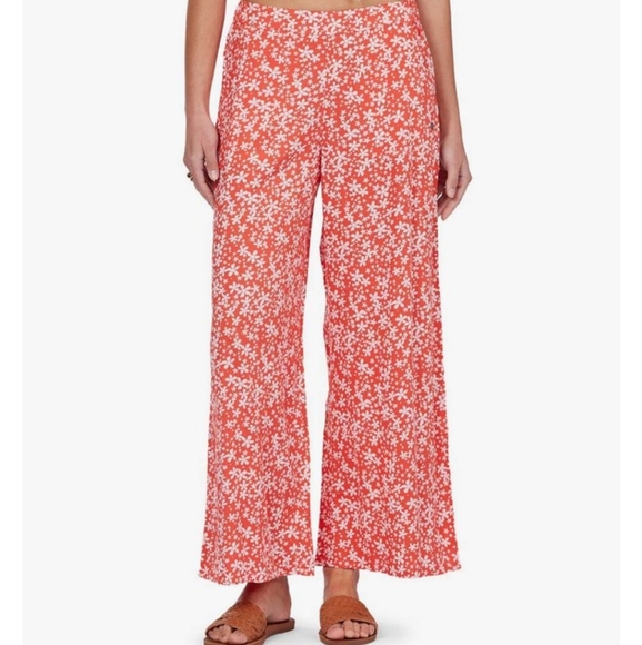 NEW Wide leg floral pants - Picture 4 of 10